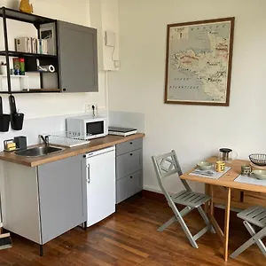 https://studio-cosy-lumineux-et-bien-situ.inbrittany.com
